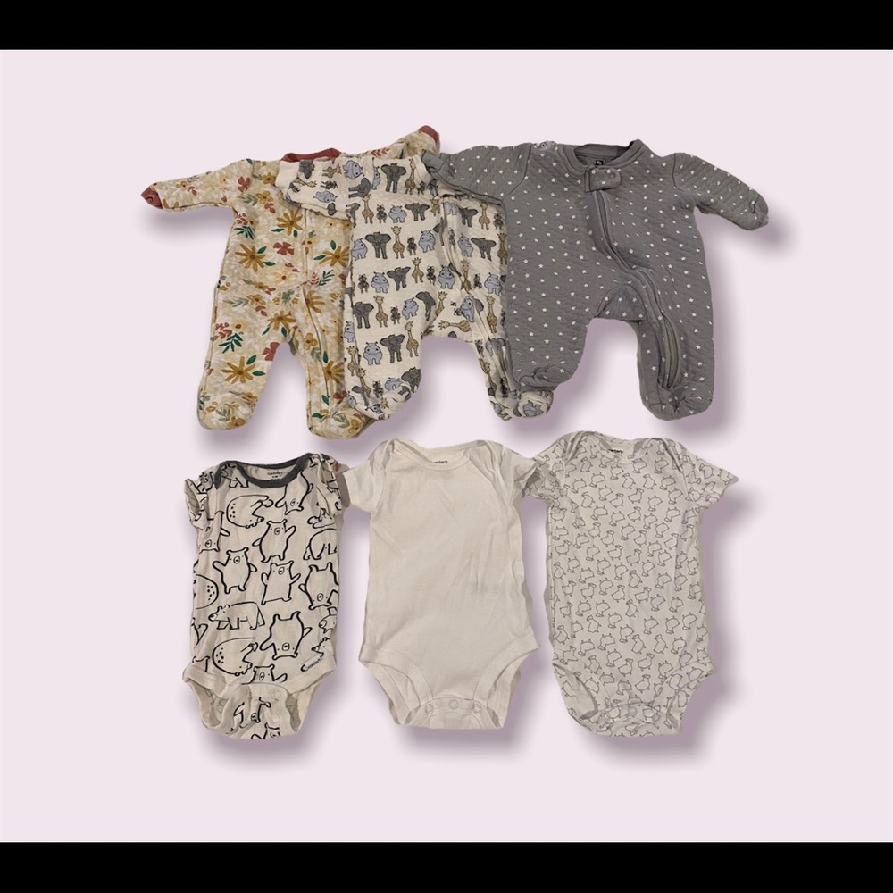 Infant clothing bundle
